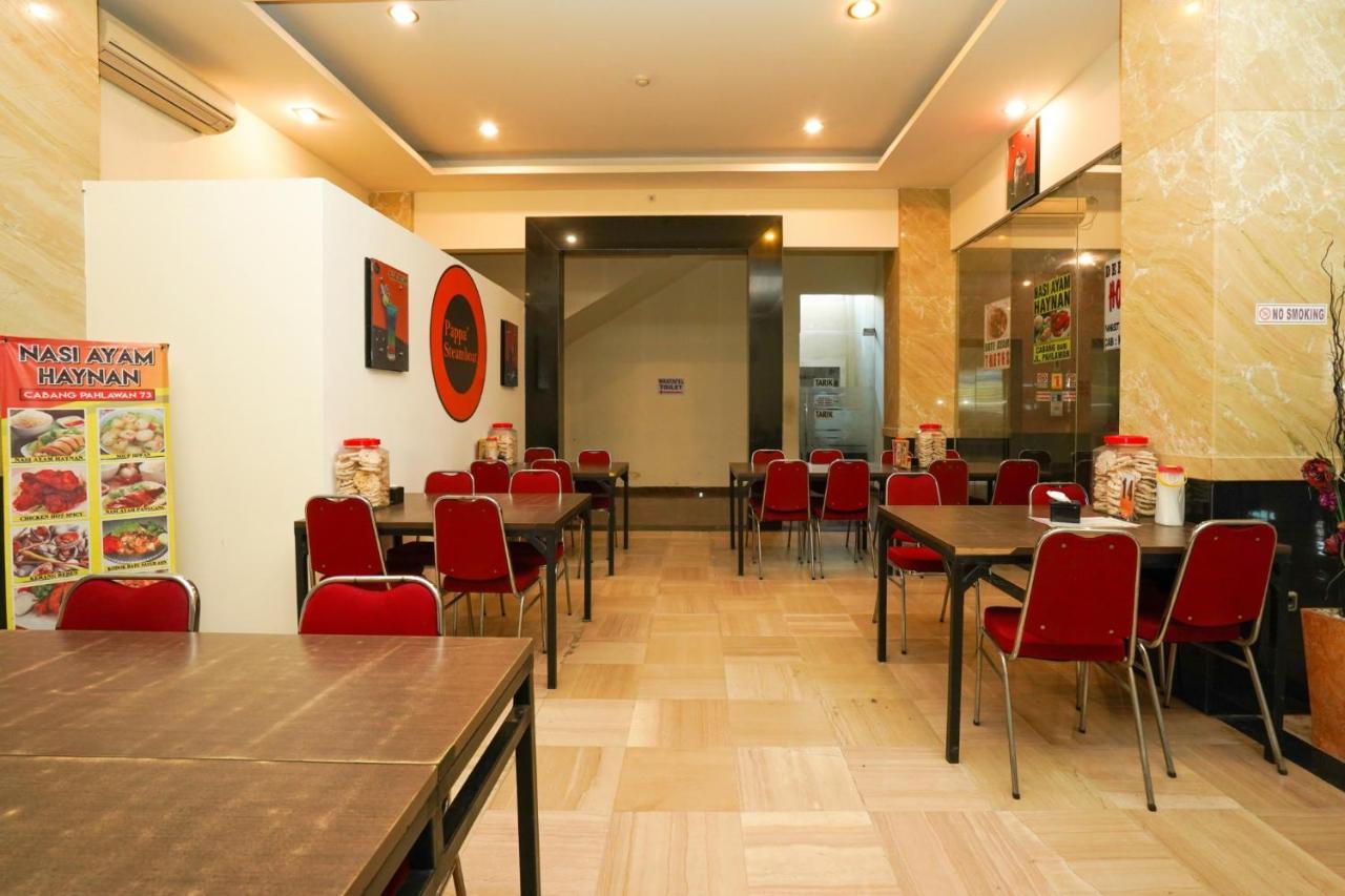 Avi Hotel سورابايا المظهر الخارجي الصورة
