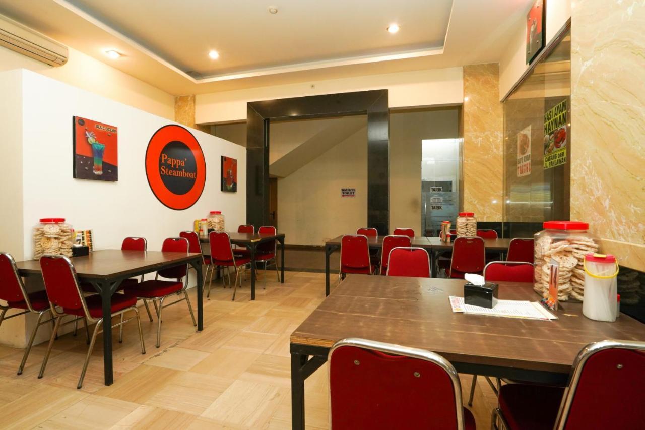 Avi Hotel سورابايا المظهر الخارجي الصورة