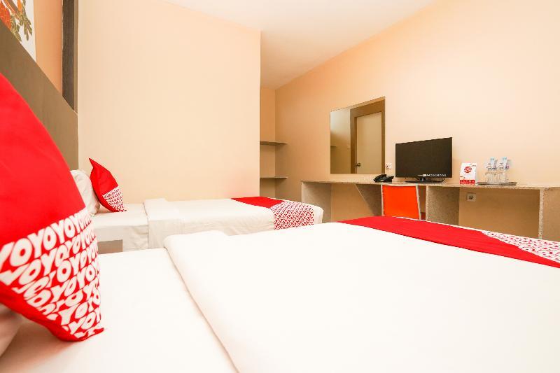 Avi Hotel سورابايا المظهر الخارجي الصورة